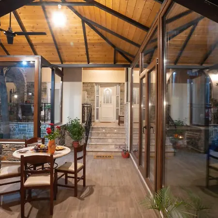 μαίανδρος Aridaía