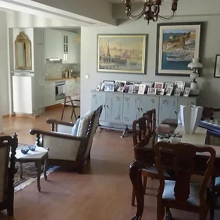 Villa κατοικία με θέα στο δάσος *