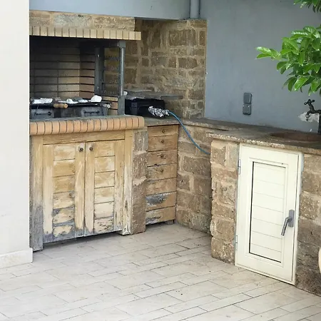 Villa κατοικία με θέα στο δάσος