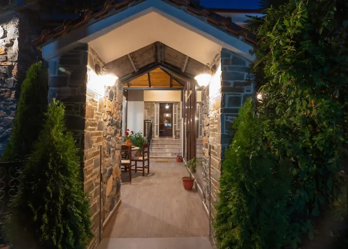 Pensión μαίανδρος 4*