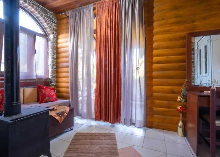 μαίανδρος 4* Aridaía